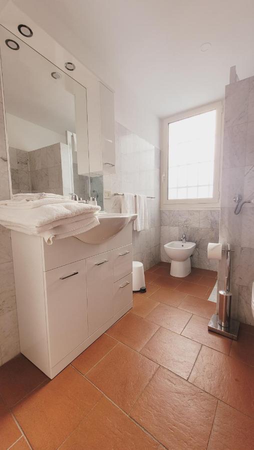 Charmerooms Villa Moroni La Depandance Stezzano Buitenkant foto